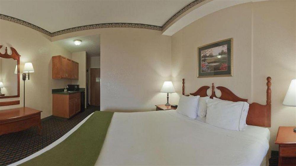 Holiday Inn Express Hotel & Suites Sanford By Ihg Exteriör bild
