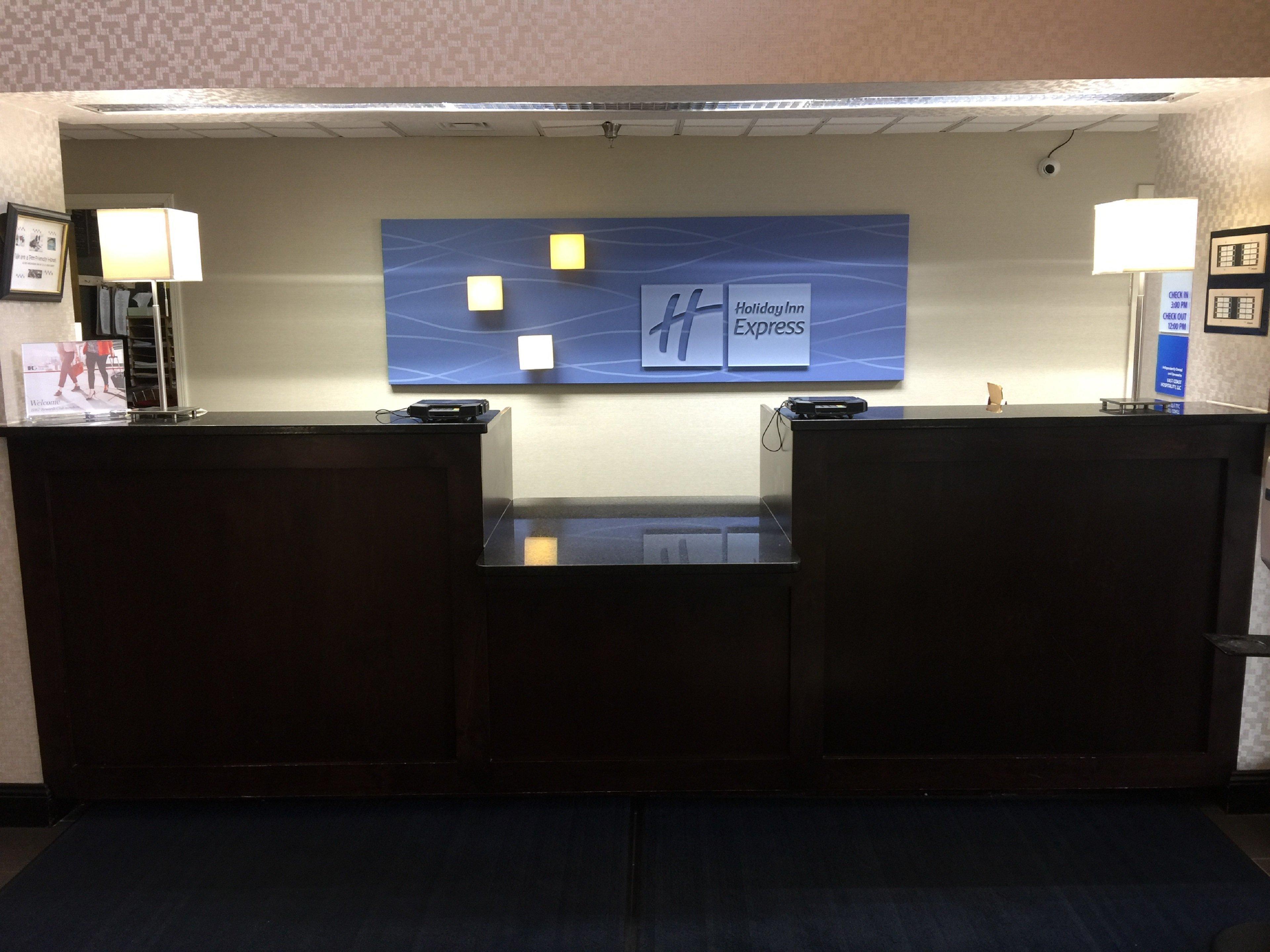 Holiday Inn Express Hotel & Suites Sanford By Ihg Exteriör bild
