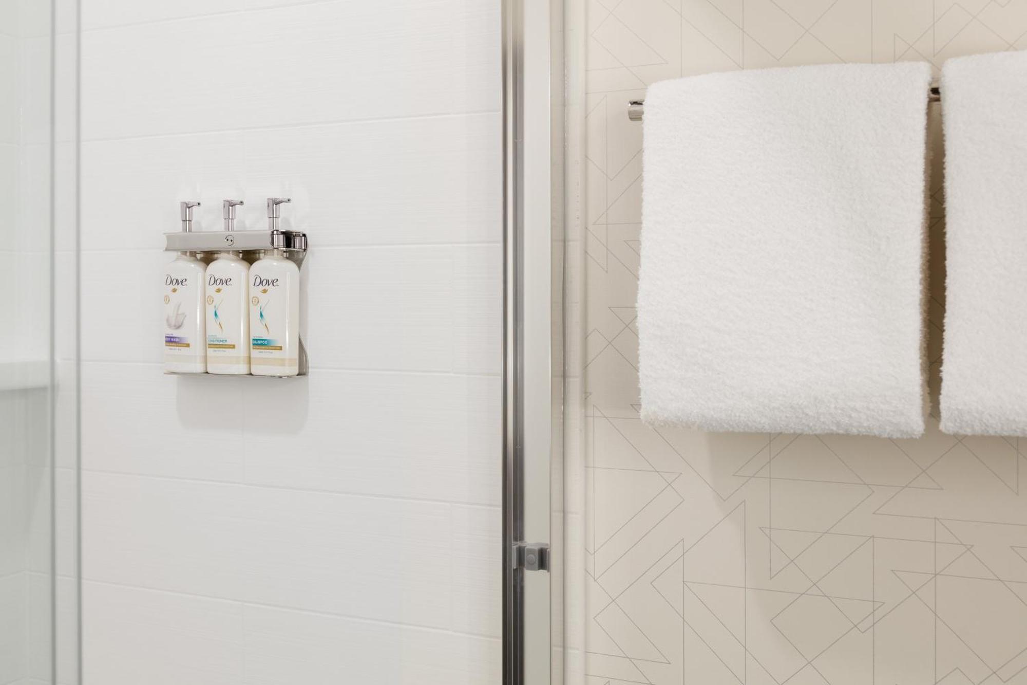 Holiday Inn Express Hotel & Suites Sanford By Ihg Exteriör bild