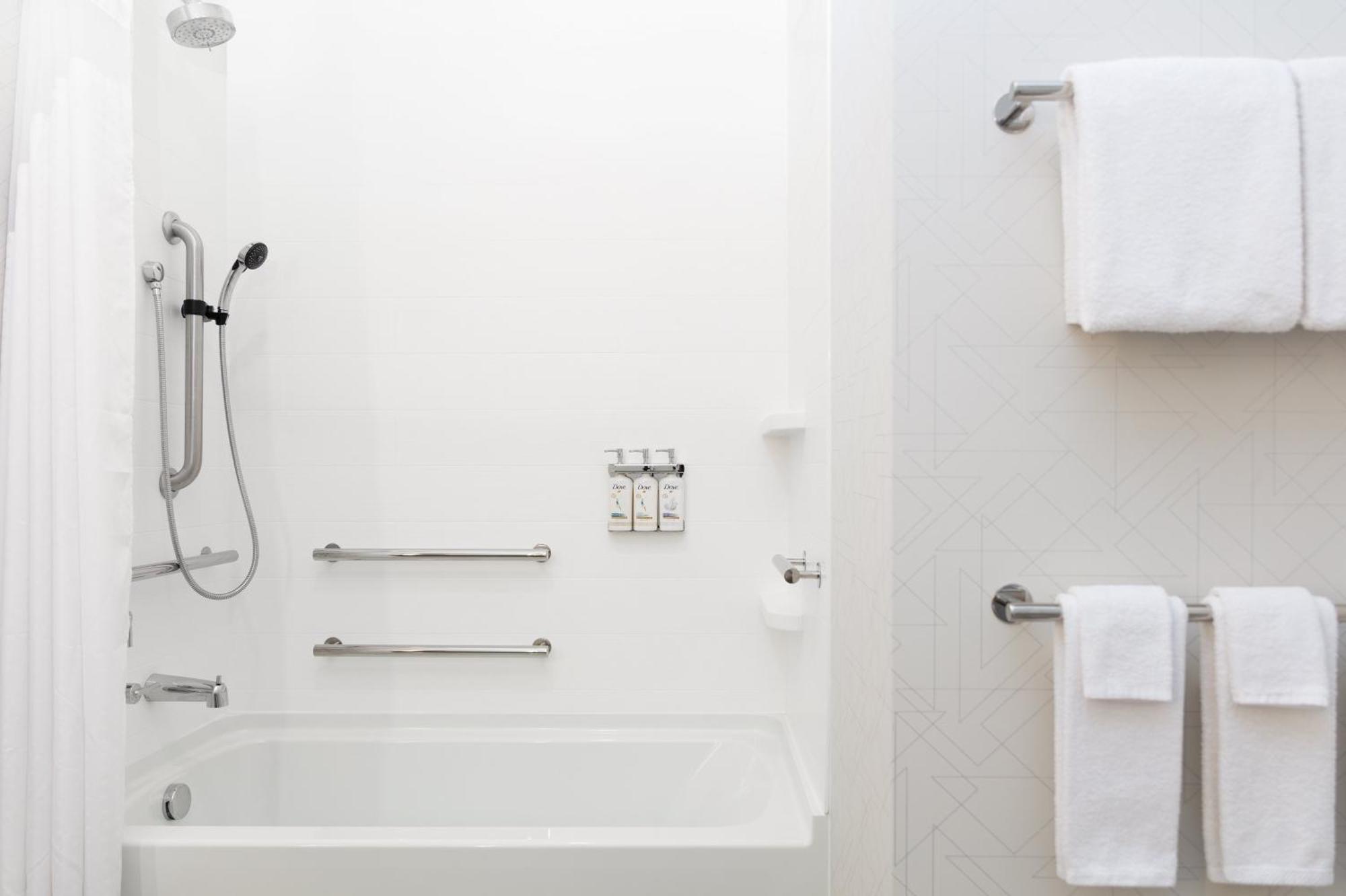Holiday Inn Express Hotel & Suites Sanford By Ihg Exteriör bild