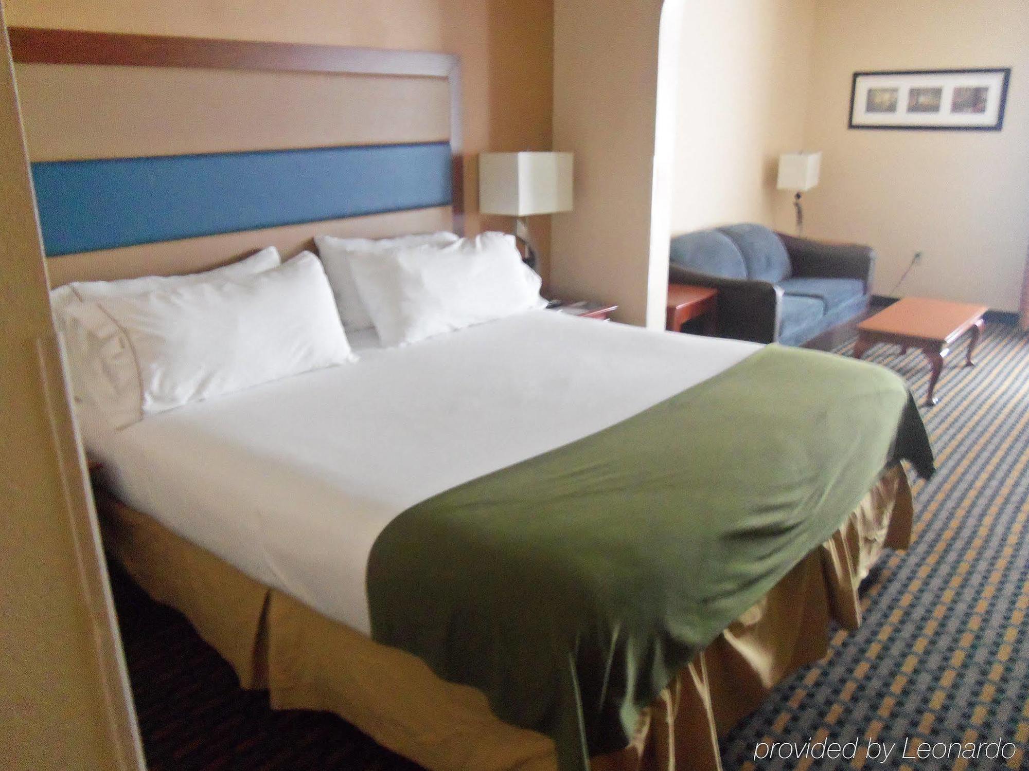 Holiday Inn Express Hotel & Suites Sanford By Ihg Exteriör bild